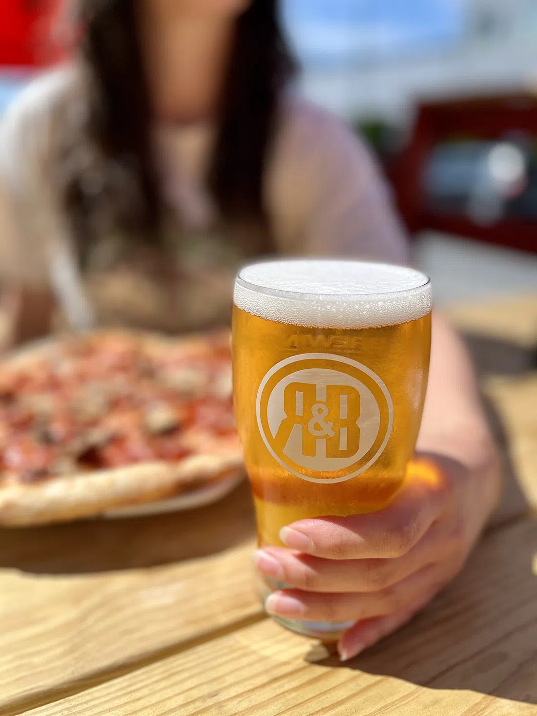 R&B Ale & Pizza House, Vancouver