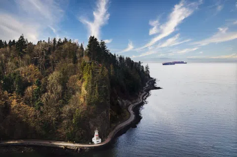 The City That Rides: Vancouver's Seawall and the World's Longest Uninterrupted Waterfront Path