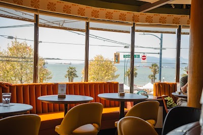 Bayside Lounge