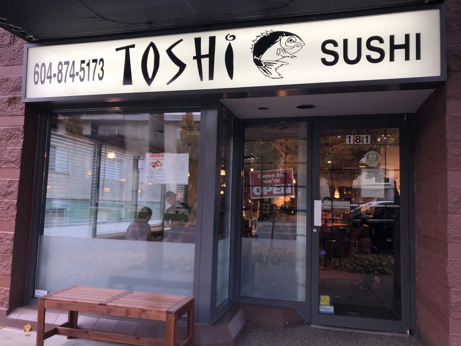 Toshi Sushi, Vancouver